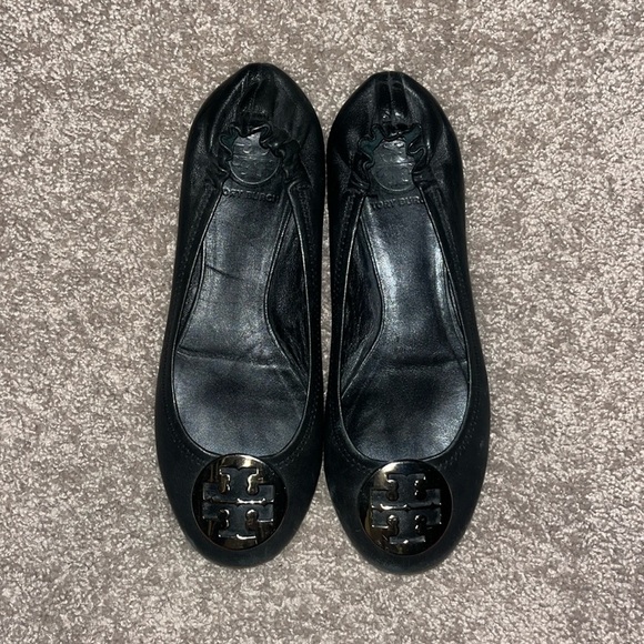 Tory Burch Shoes - Tory Burch | Reva Logo Ballet Flat Black With Leather Silver Medallion | Size 8